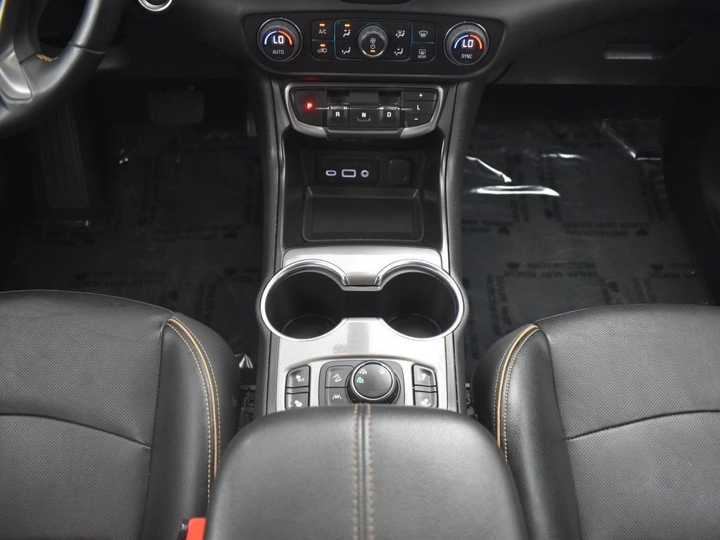 Used 2023 GMC Terrain AT4 image 12
