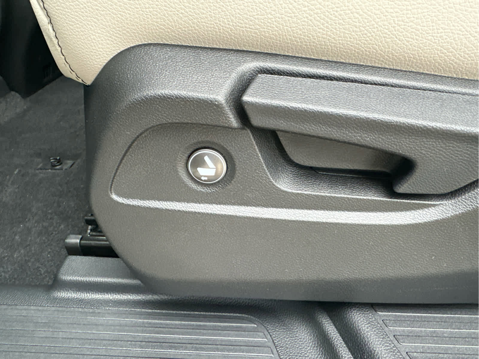 New 2026 Honda Pilot Touring image 52