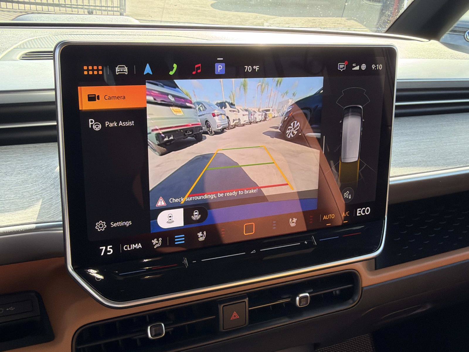 Certified 2025 Volkswagen ID. Buzz Pro S RWD image 29