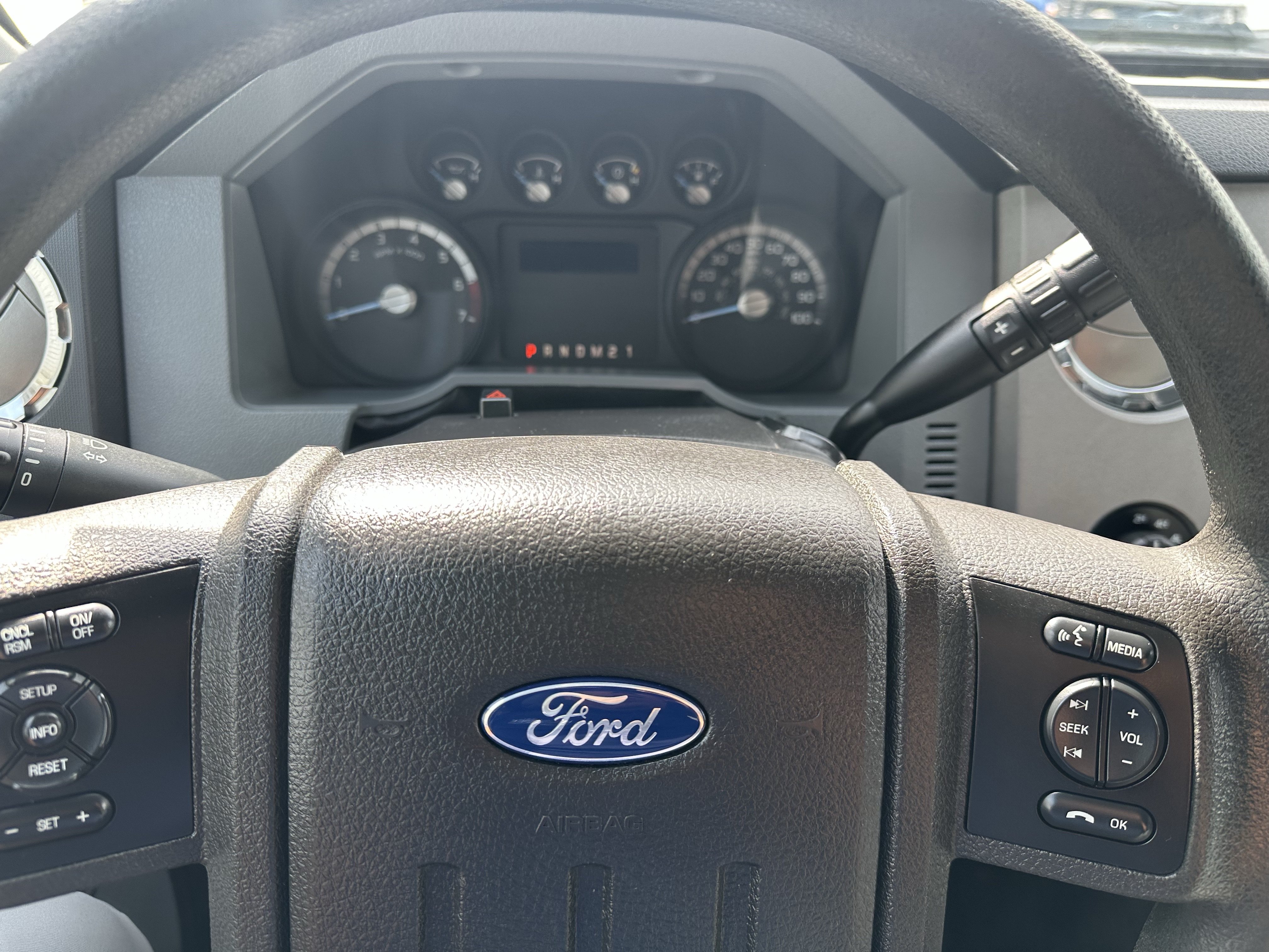Used 2016 Ford F250 XLT w/ Camper Package AWD/4WD image 2