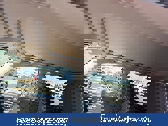 Used 2024 Honda Pilot Elite image 16