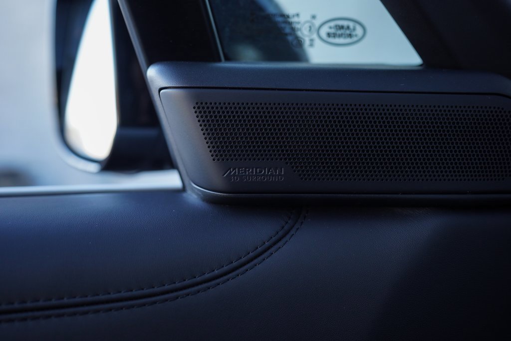 Used 2022 Land Rover Range Rover SE image 38