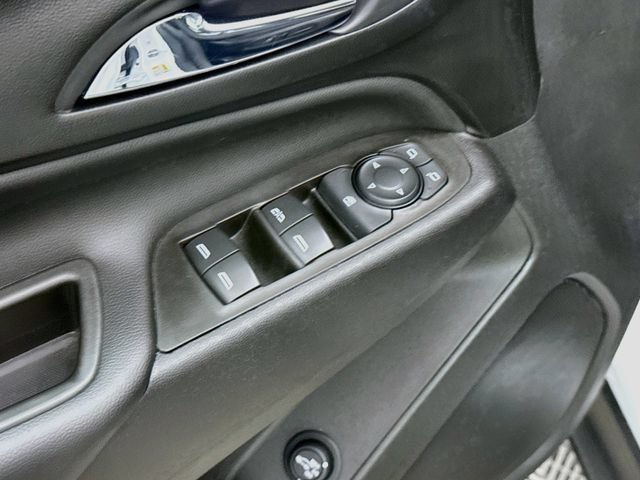 Used 2021 Chevrolet Equinox LT FWD image 17