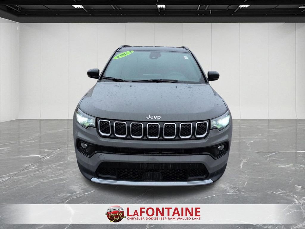 Used 2023 Jeep Compass Limited image 8