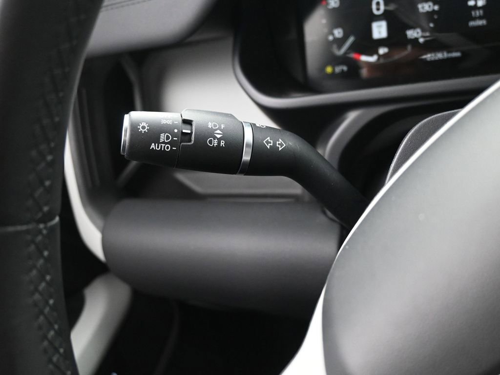 Used 2024 Land Rover Defender 110 S AWD/4WD image 18