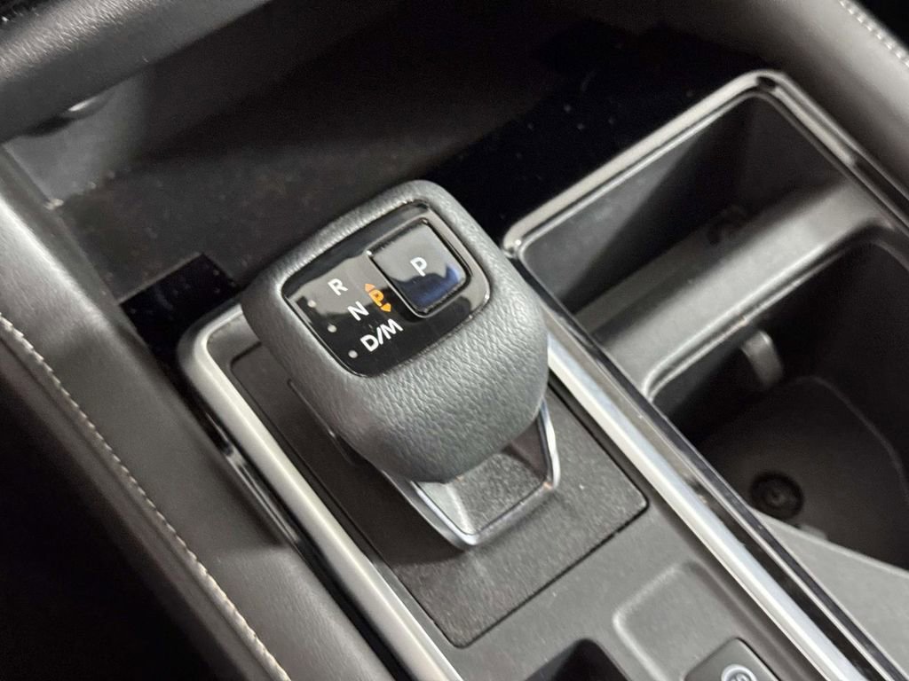 Used 2022 Nissan Pathfinder SV AWD/4WD image 29
