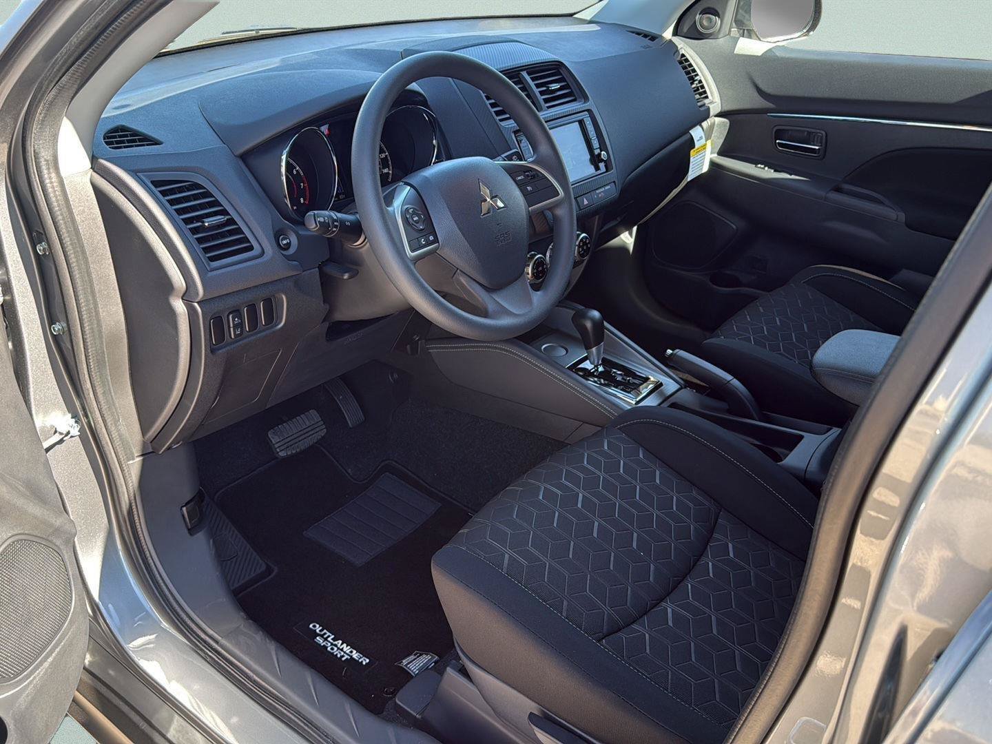 New 2027 Mitsubishi Outlander Sport FWD image 19