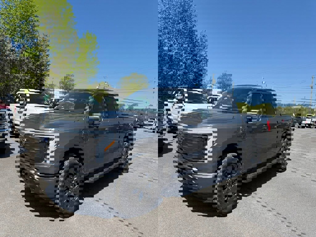New 2023 Ford F150 Lightning Lariat image 8