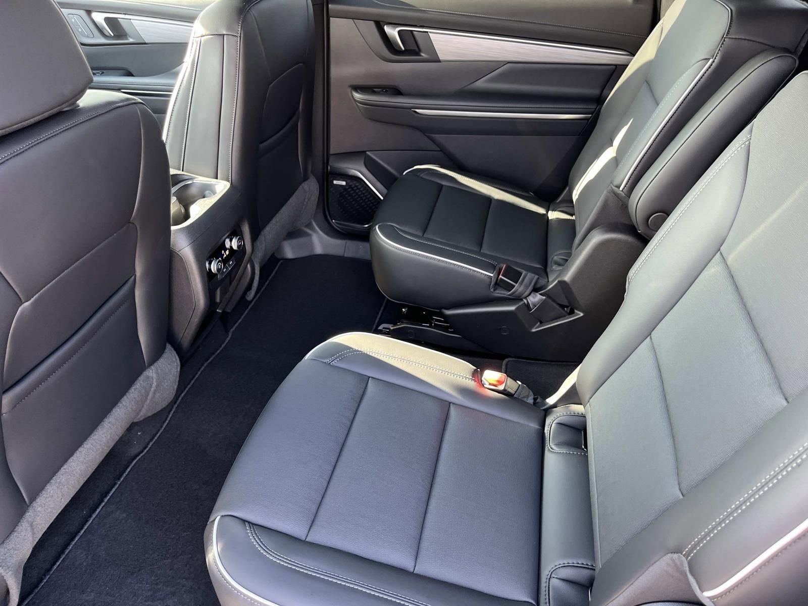 New 2026 Buick Enclave Preferred w/ Power Package AWD/4WD image 19