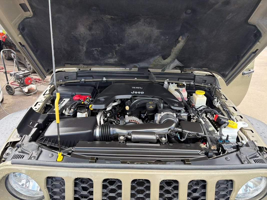 Used 2020 Jeep Gladiator Sport w/ Quick Order Package 24S AWD/4WD image 14