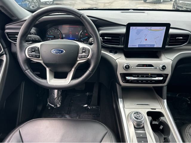 Used 2023 Ford Explorer XLT w/ Equipment Group 202A image 12