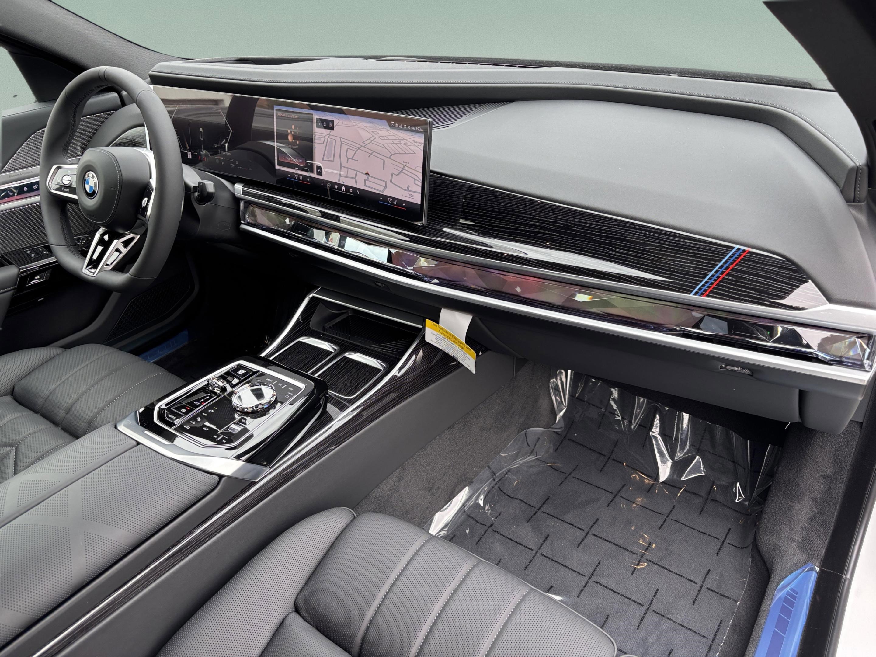 Used 2026 BMW 740i RWD image 21