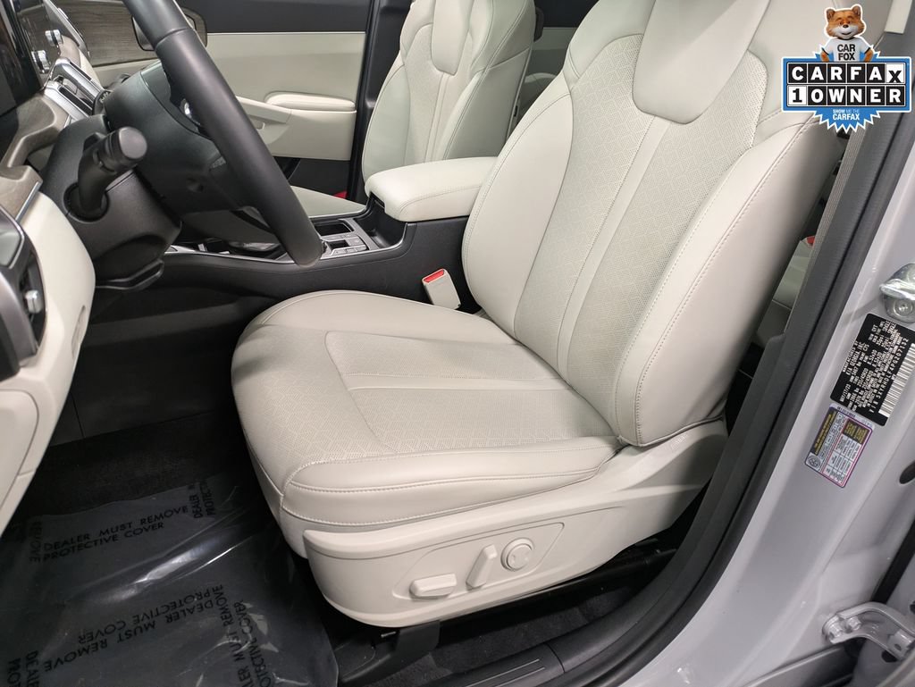 Certified 2023 Kia Sorento X-Line EX AWD/4WD image 11