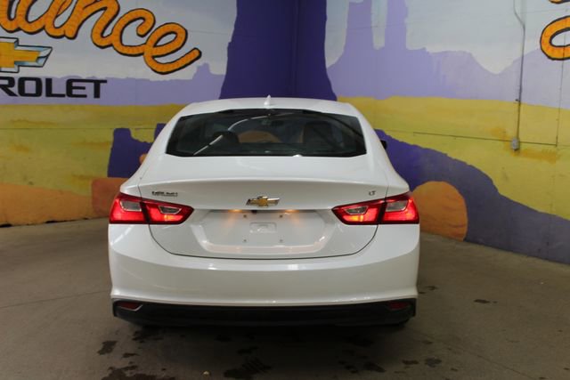 Used 2017 Chevrolet Malibu LT FWD image 7