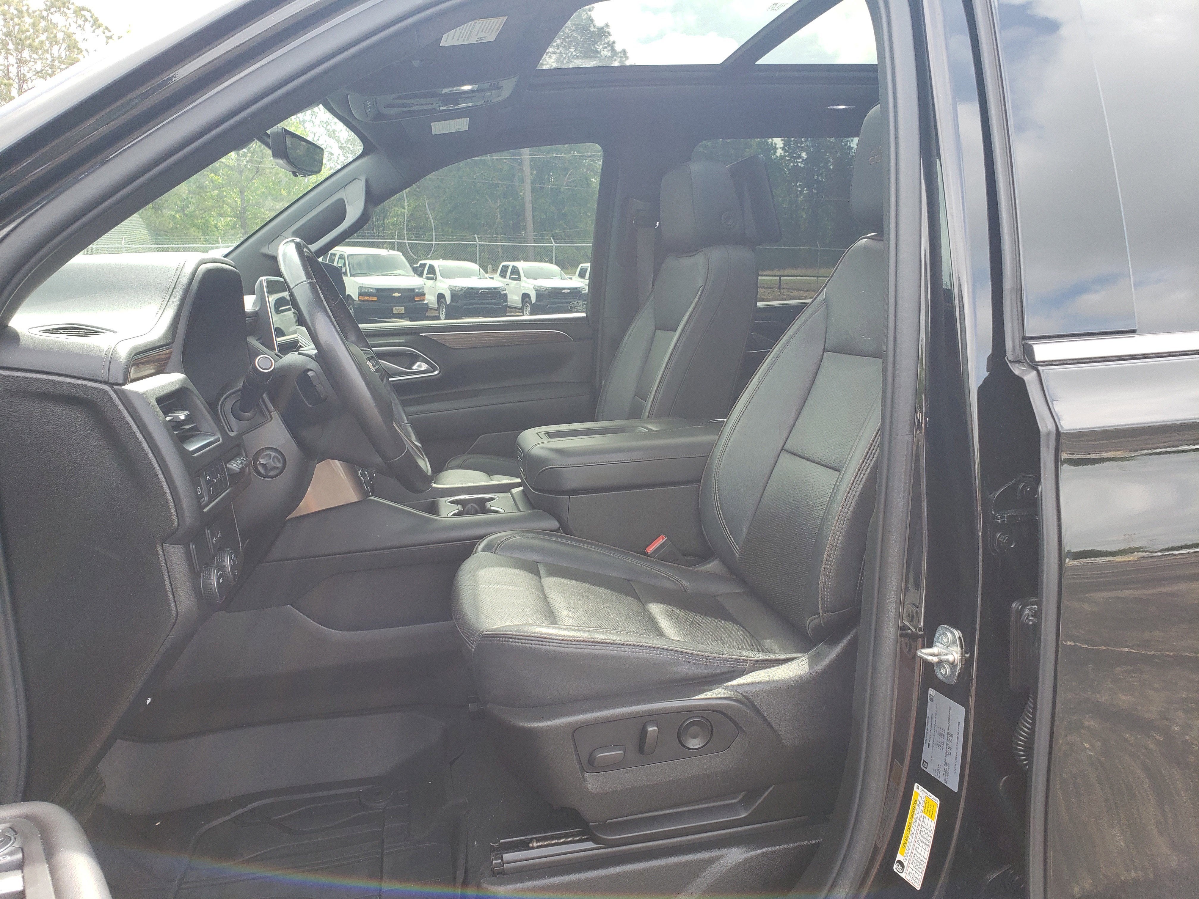Used 2021 Chevrolet Suburban High Country image 29
