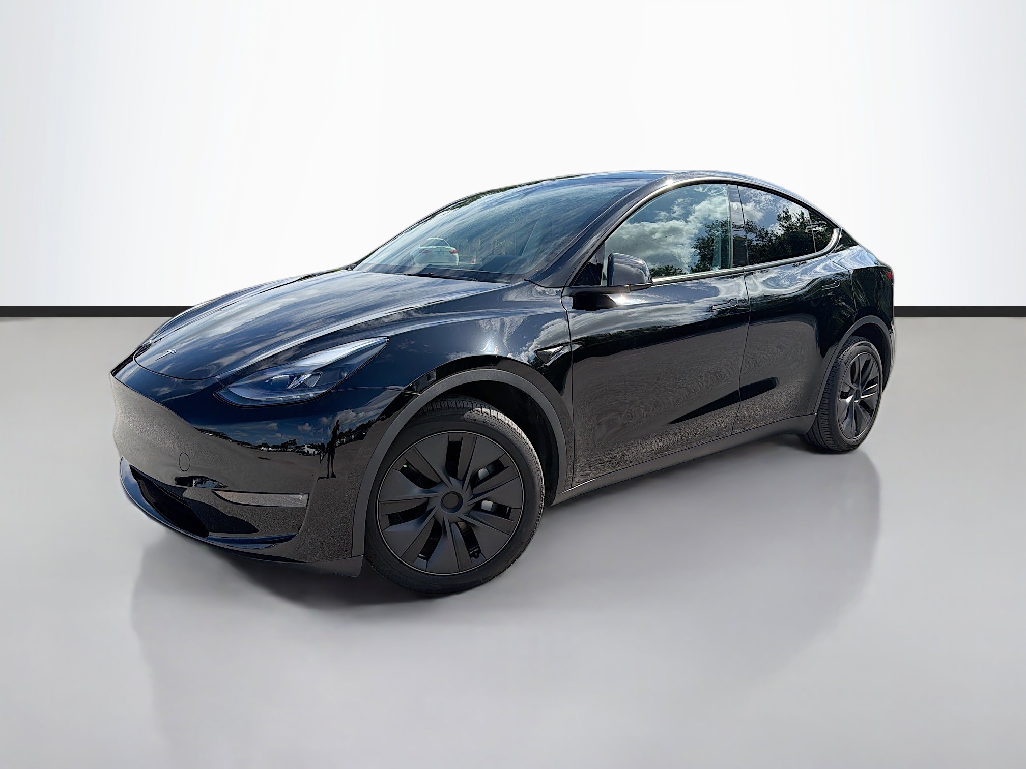 Used 2025 Tesla Model Y Long Range AWD/4WD image 1