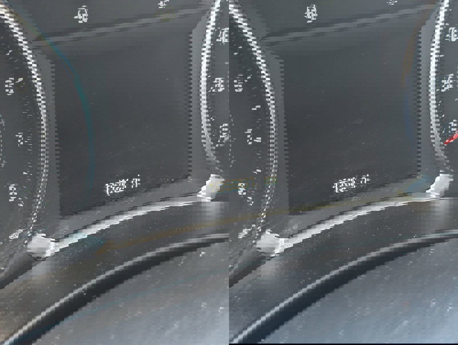 Used 2018 Chevrolet Equinox LT w/ Sun & Infotainment Package image 9