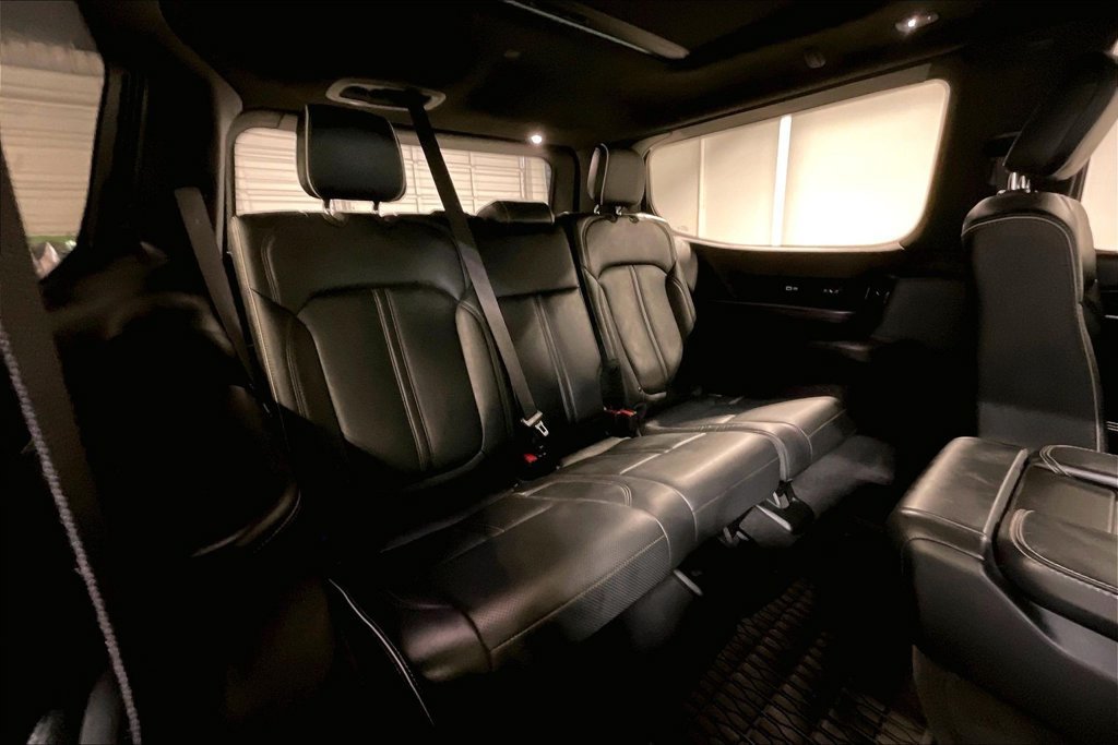 Used 2024 Jeep Grand Wagoneer Series II Obsidian w/ Quick Order Packagew 28T AWD/4WD image 34