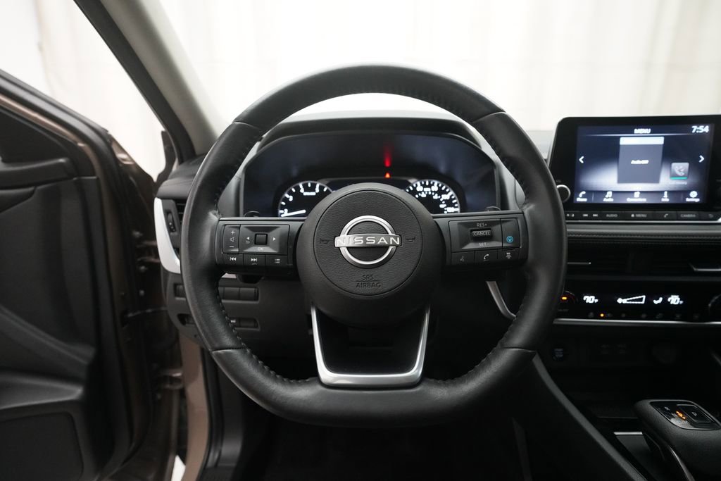 Certified 2024 Nissan Rogue SV w/ SV Premium Package image 4