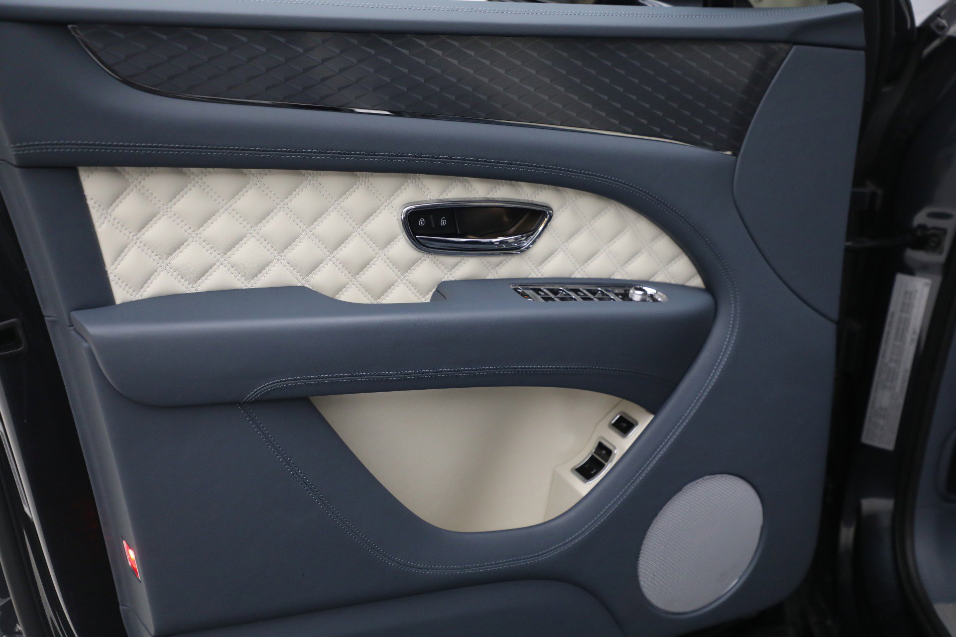 Certified 2021 Bentley Bentayga Speed image 18