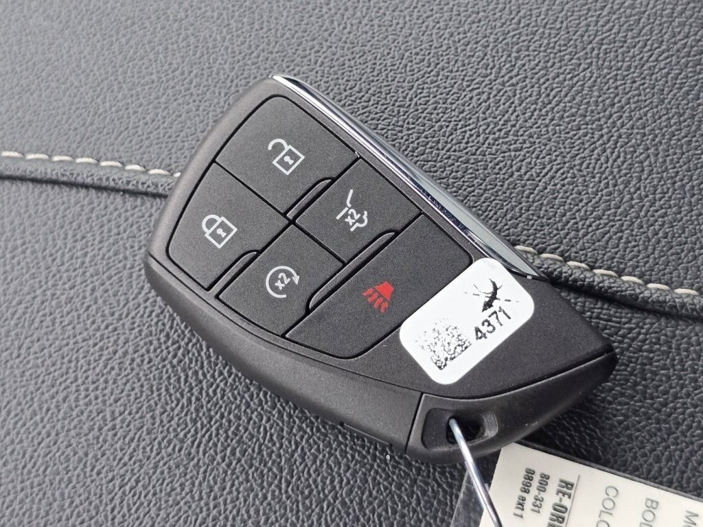 Used 2024 Chevrolet Traverse LT w/ LPO, Floor Liner Package AWD/4WD image 33