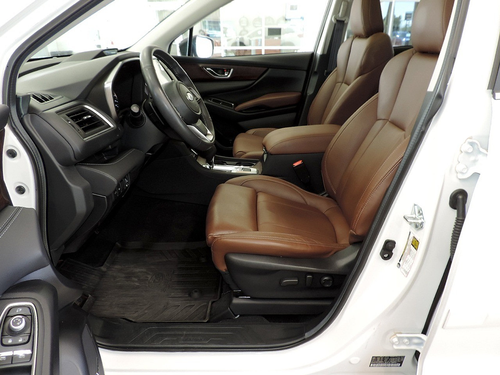 Certified 2024 Subaru Ascent Touring AWD/4WD image 14