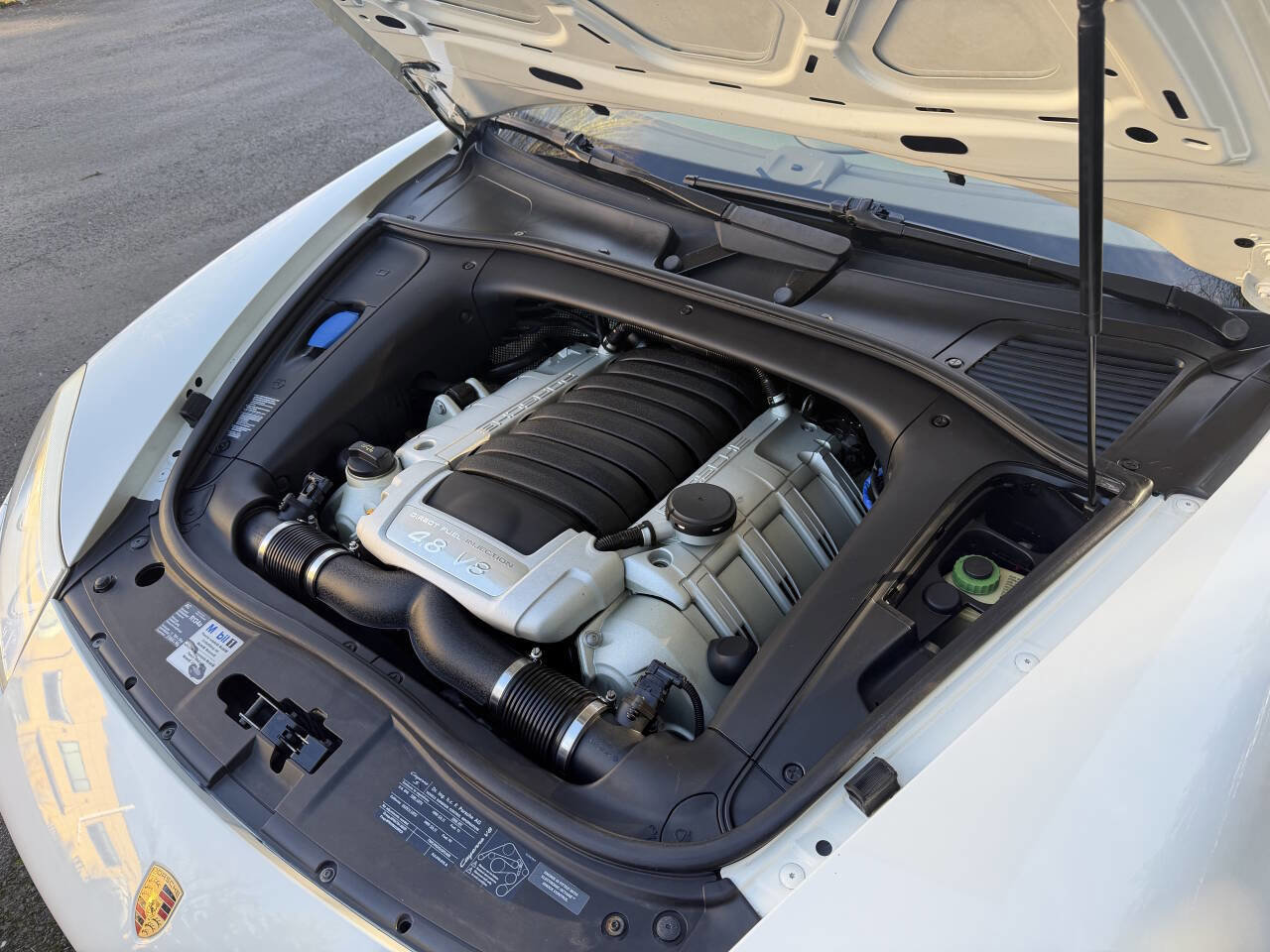 Used 2008 Porsche Cayenne GTS image 34