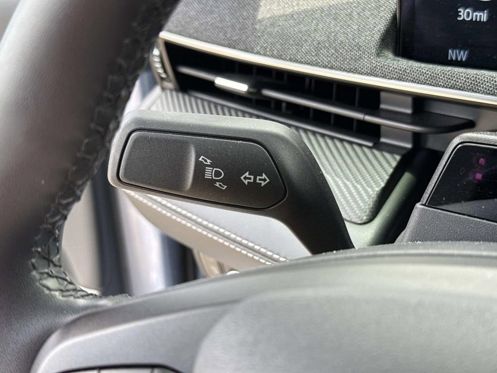 Used 2022 Ford Mustang Mach-E Premium AWD/4WD image 39
