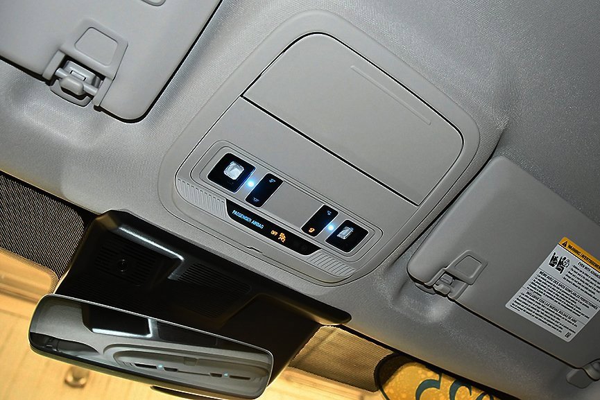 Used 2025 Ford Mustang Mach-E Premium image 24