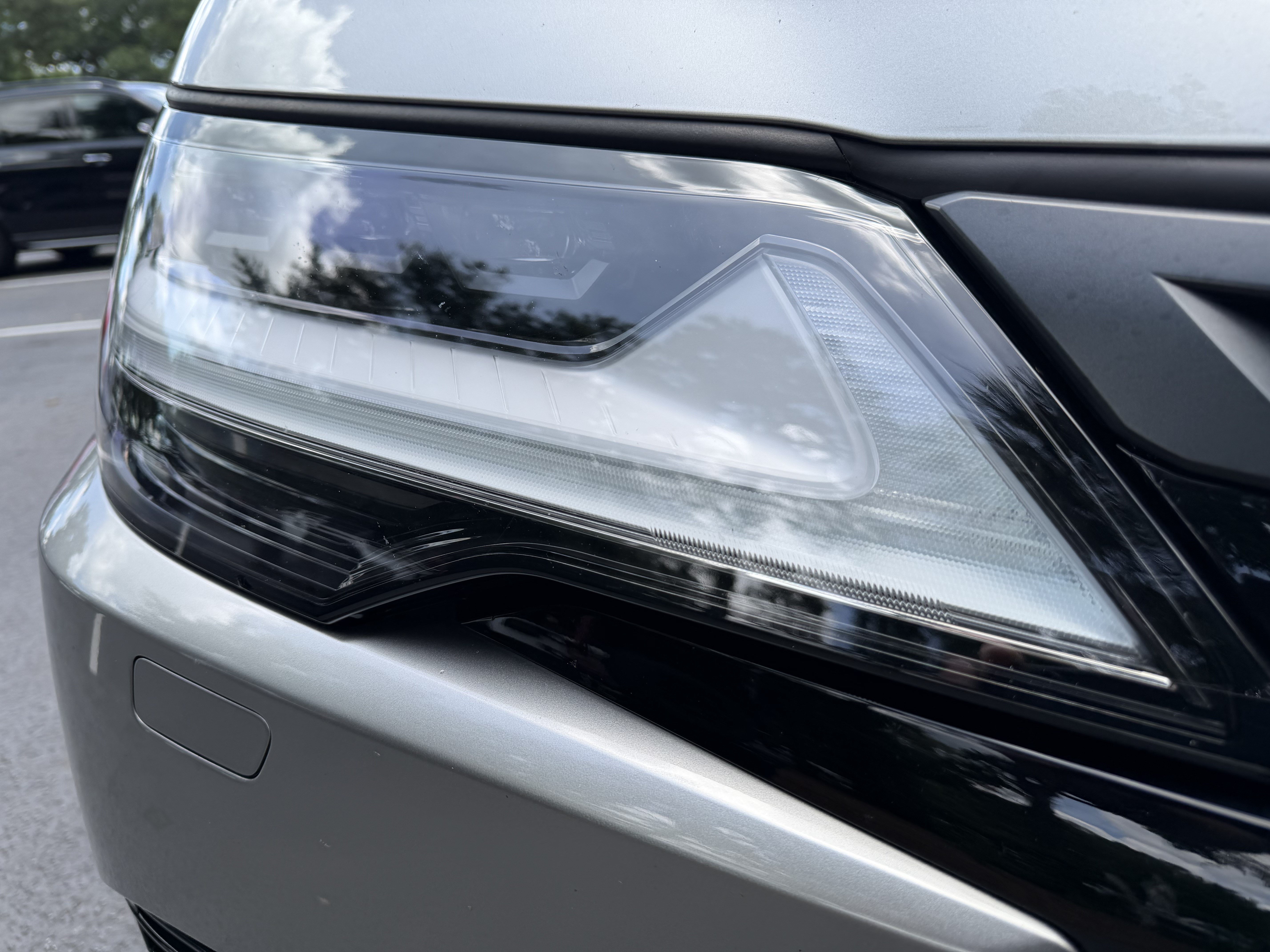 Used 2023 Lexus LX 600 4WD w/ Appearance Package image 12