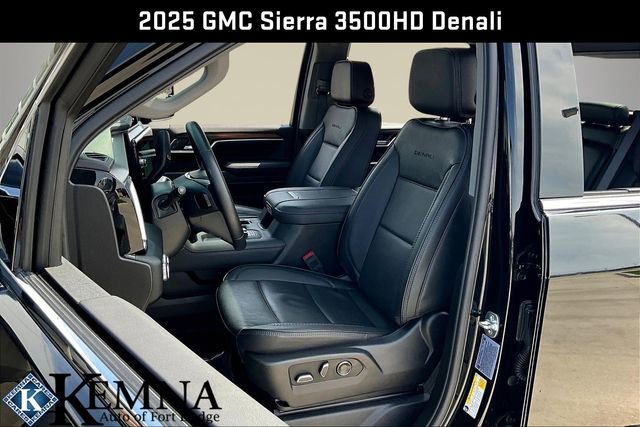 Used 2025 GMC Sierra 3500 Denali w/ Denali Reserve Package AWD/4WD image 27