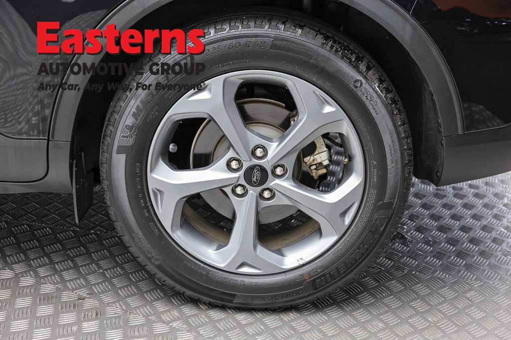 Used 2025 Ford Escape ST-Line FWD image 8