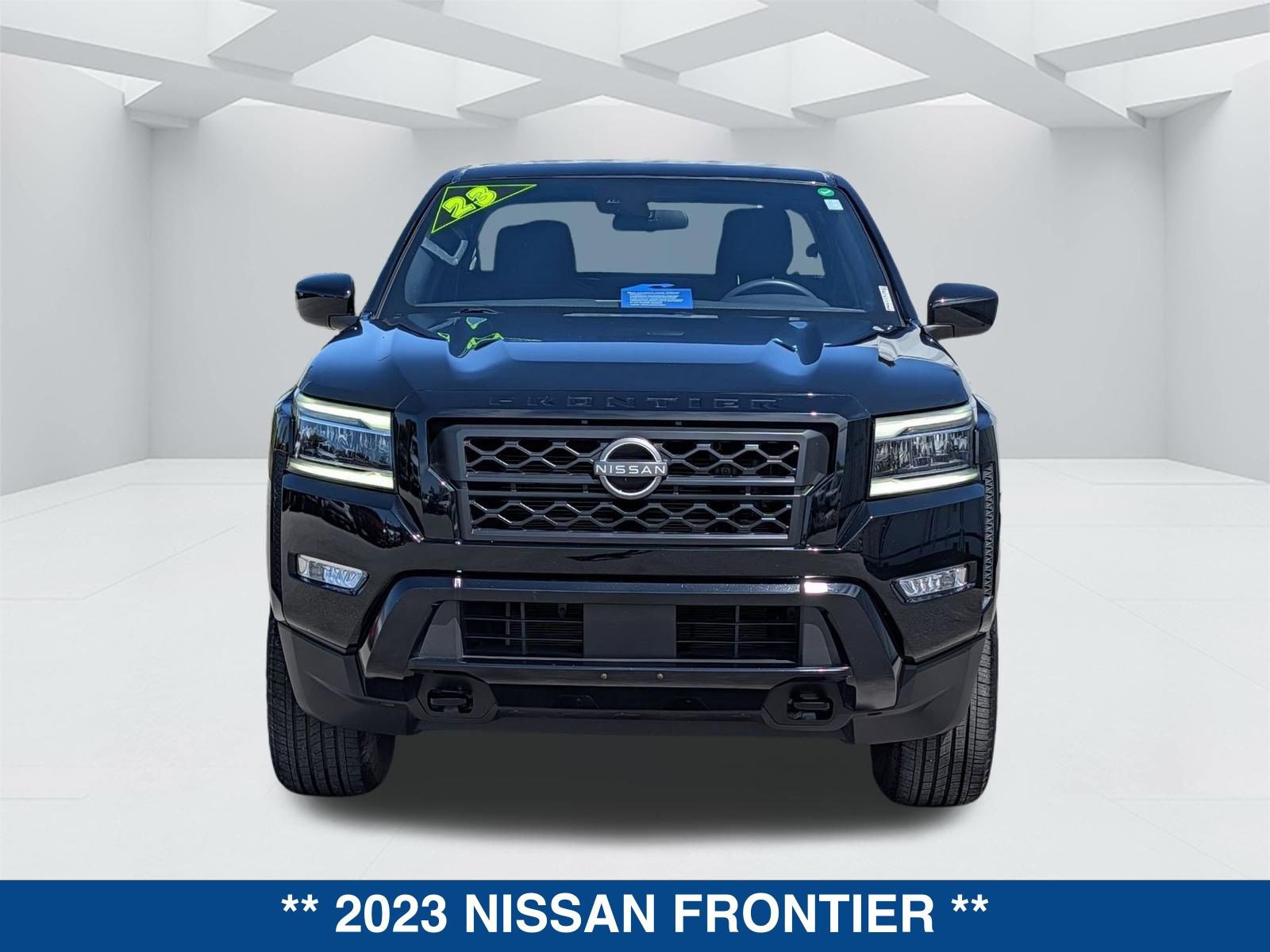 Used 2023 Nissan Frontier SV w/ Midnight Edition Package image 8