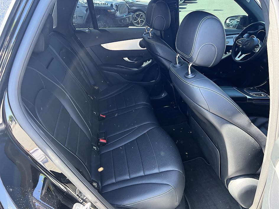 Used 2020 Mercedes-Benz GLC 300 image 16