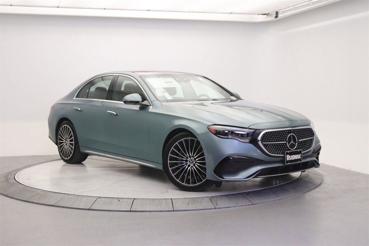 New 2026 Mercedes-Benz E 450 4MATIC Sedan image 1