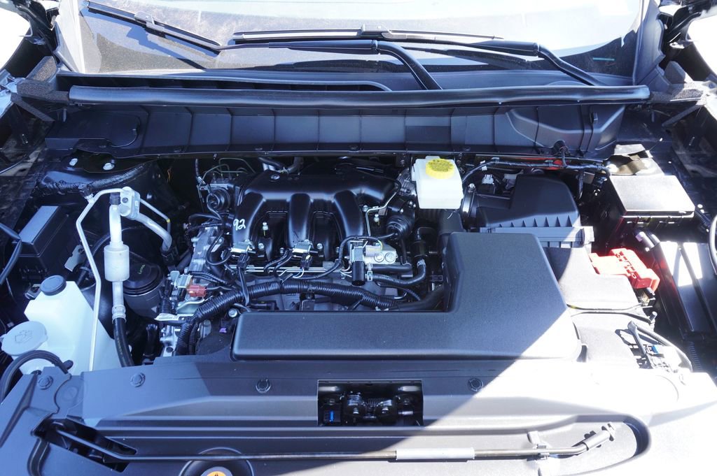 New 2025 Nissan Pathfinder SV image 7