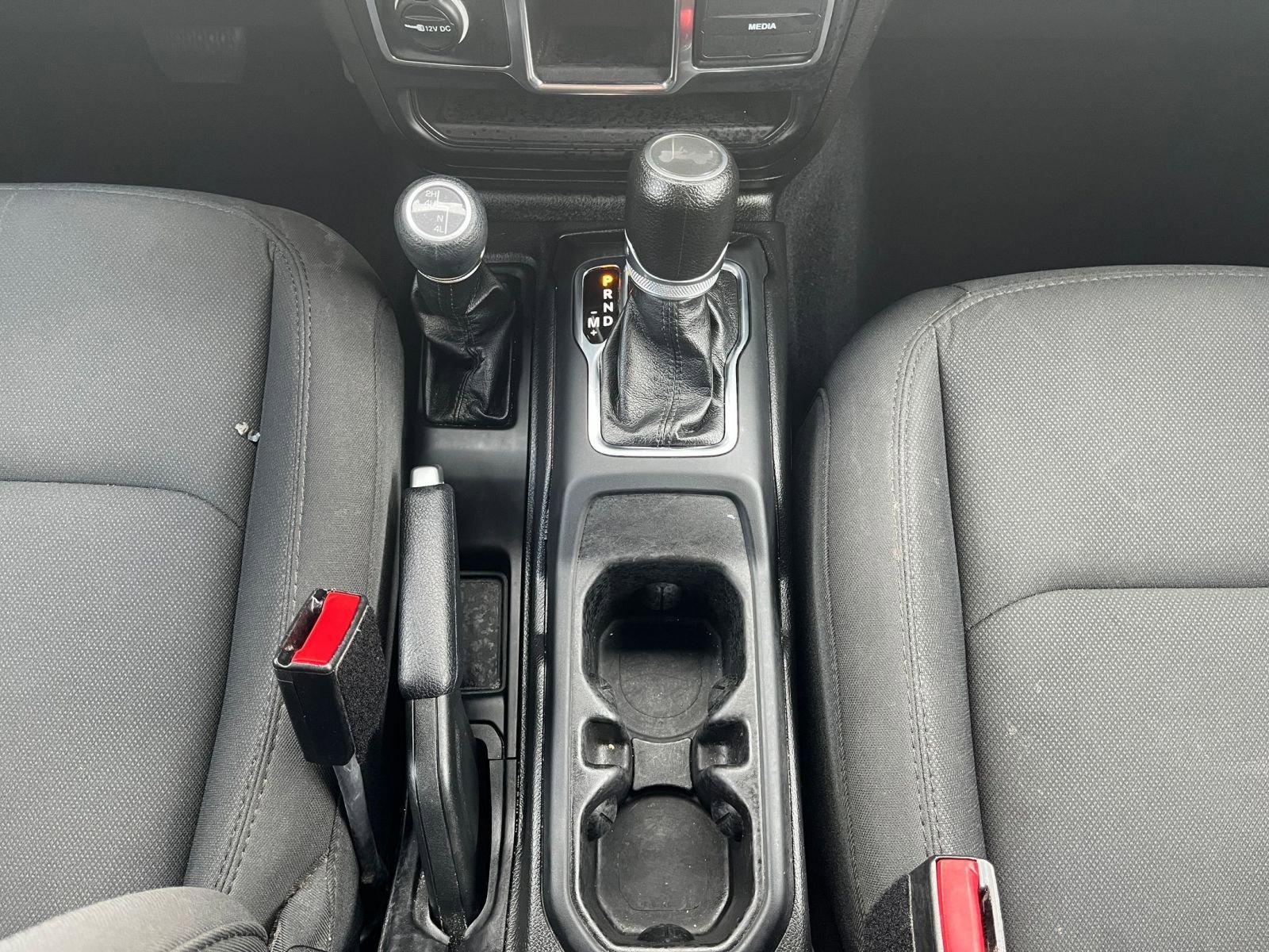 Used 2023 Jeep Wrangler Sport image 40