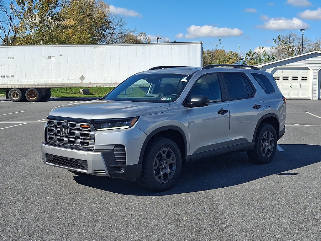 New 2026 Honda Pilot TrailSport image 2