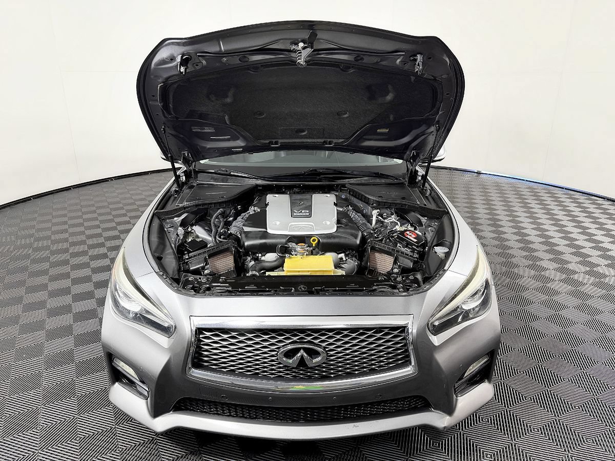 Used 2015 INFINITI Q50 w/ Deluxe Touring Package RWD image 19