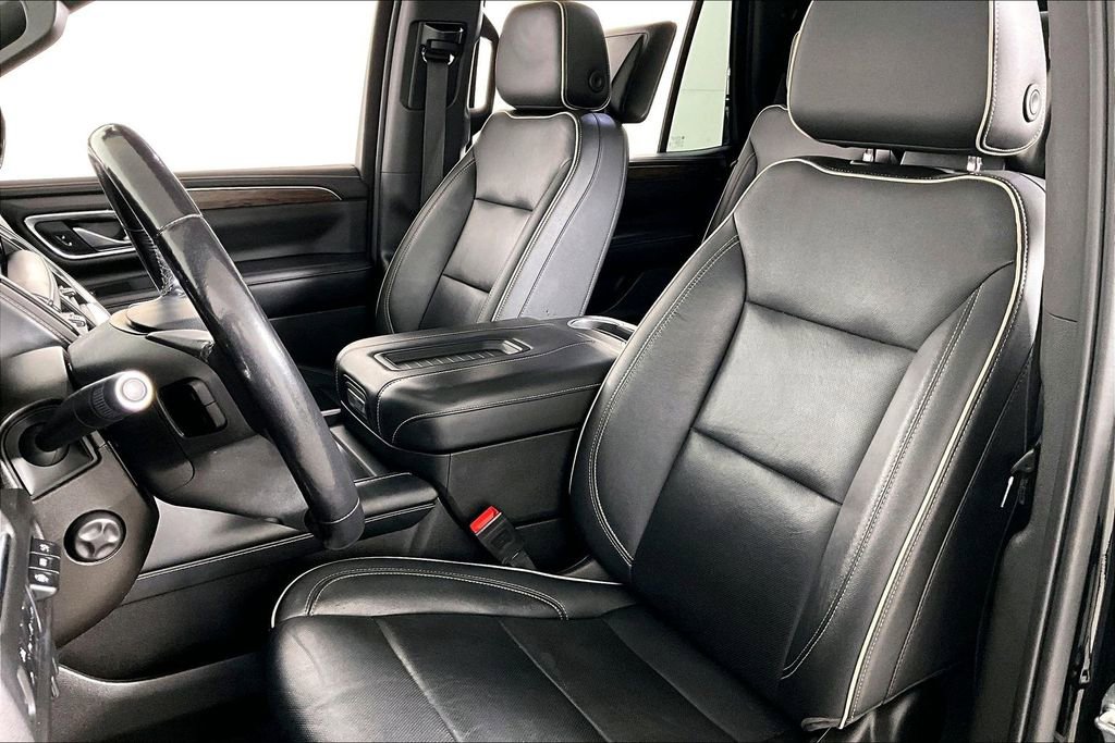 Used 2021 Chevrolet Tahoe Premier w/ Premium Package image 25