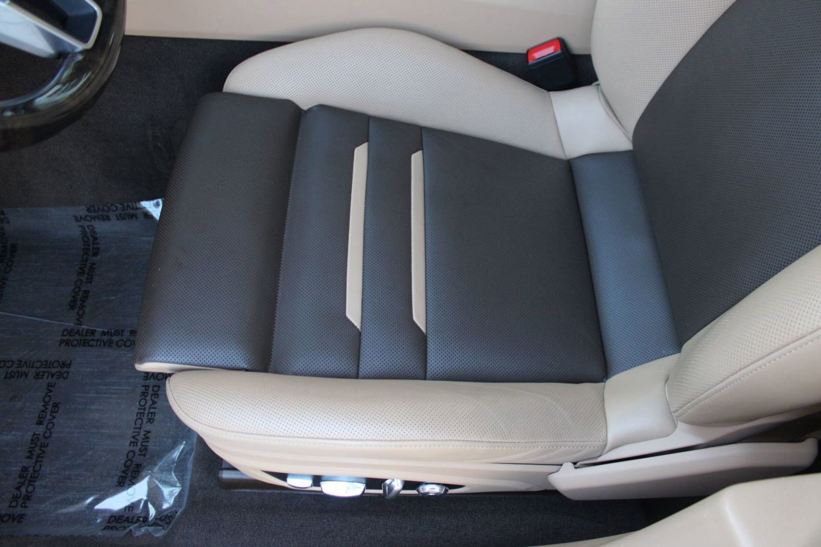 Used 2019 Porsche Panamera 4 image 13