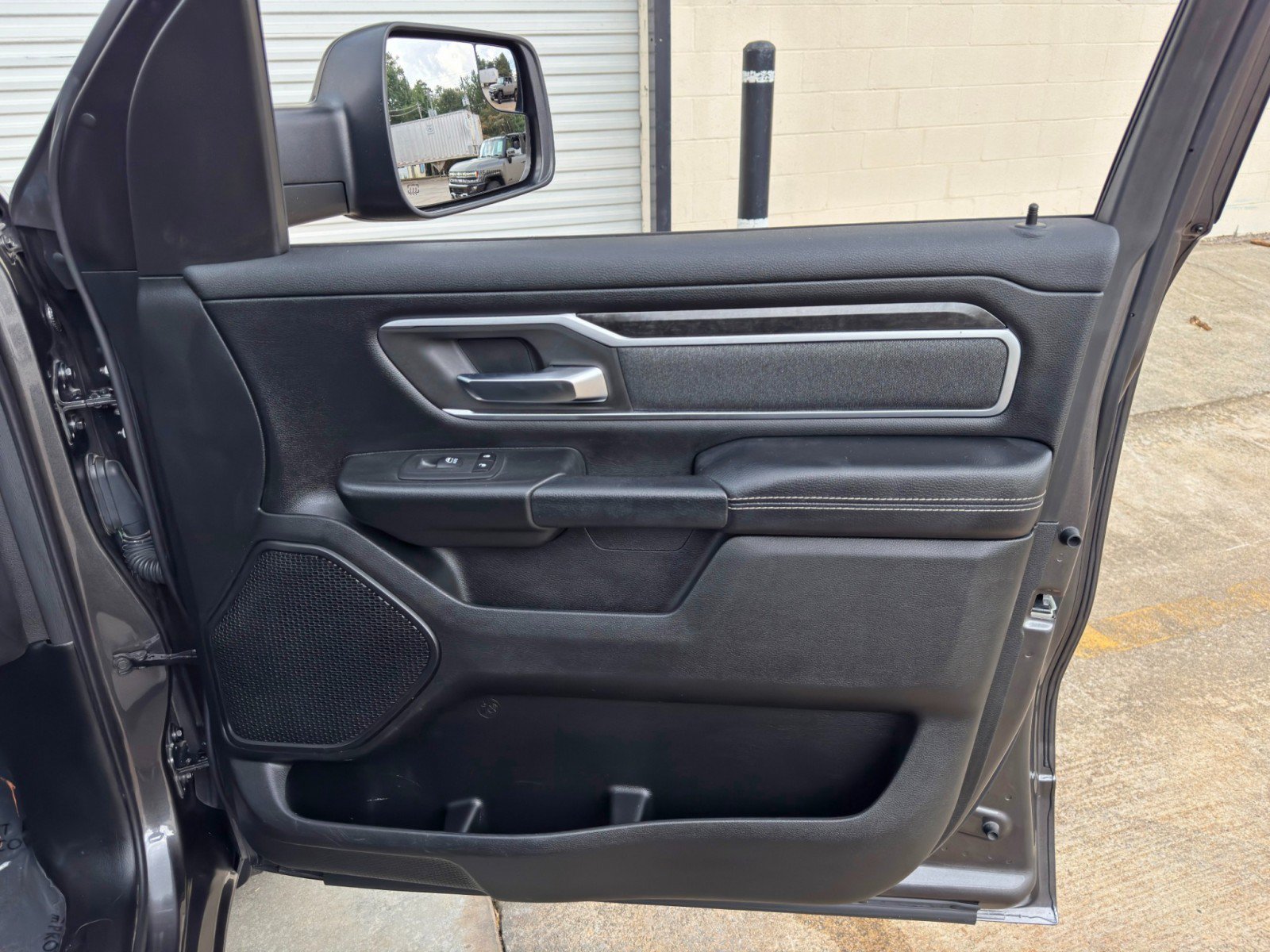 Used 2020 RAM 1500 Big Horn AWD/4WD image 41