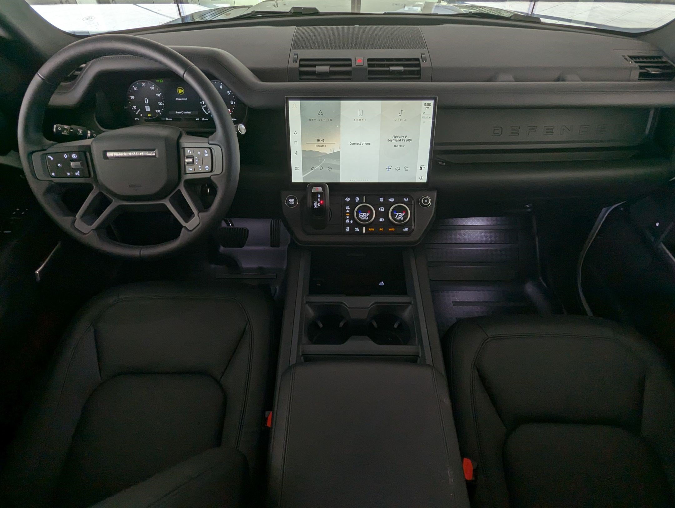 Used 2026 Land Rover Defender 110 X-Dynamic SE AWD/4WD image 16