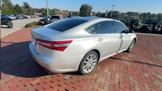 Used 2014 Toyota Avalon XLE Touring FWD image 2