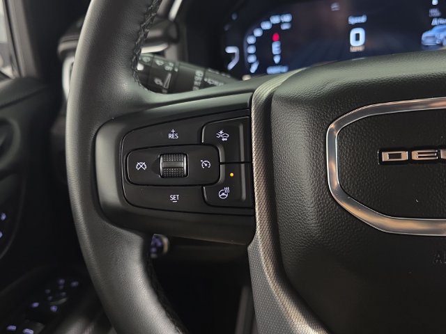 Used 2023 GMC Yukon XL Denali AWD/4WD image 15