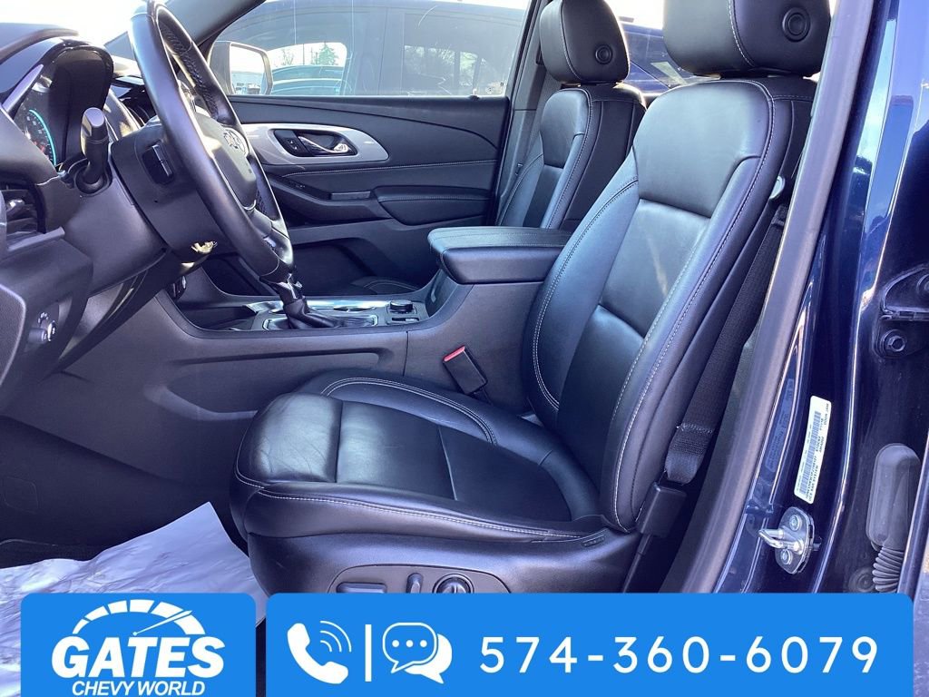 Used 2023 Chevrolet Traverse LT image 13
