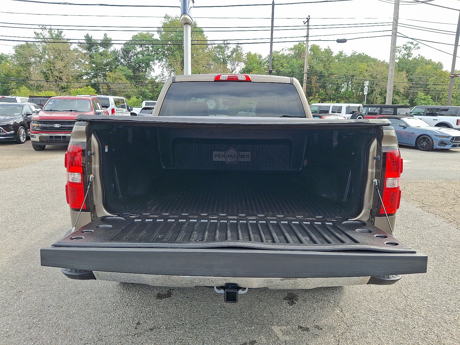 Used 2015 GMC Sierra 1500 SLT w/ SLT Crew Cab Value Package AWD/4WD image 28