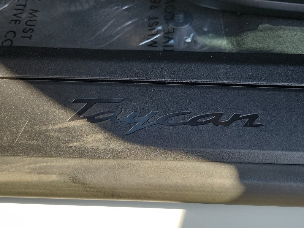Used 2023 Porsche Taycan RWD image 19