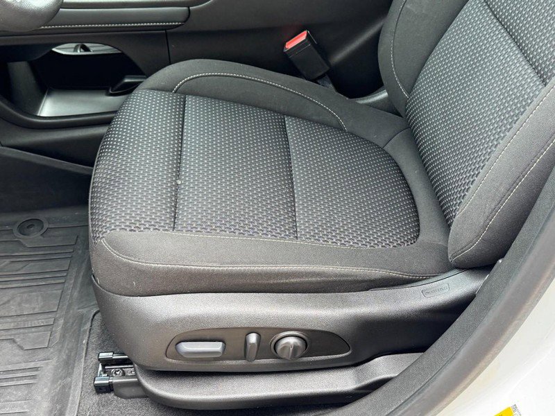 Used 2023 GMC Acadia SLE w/ Driver Convenience Package image 24