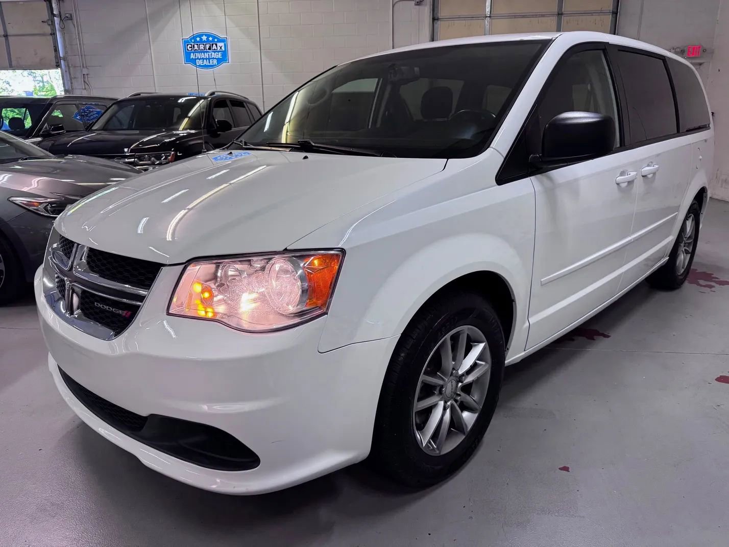 Used 2017 Dodge Grand Caravan SE w/ Power Window Group FWD image 7